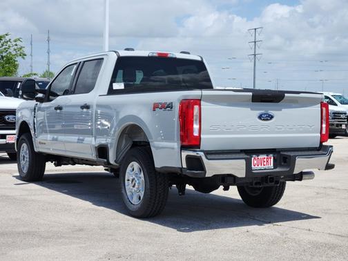 Avalanche 2026 Ford F-250 XLT