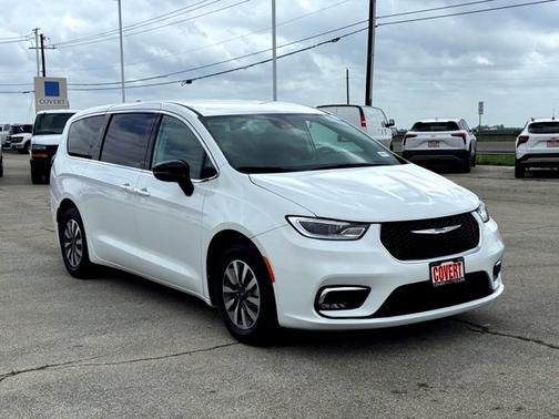 Bright White Clearcoat 2024 Chrysler Pacifica Hybrid Select