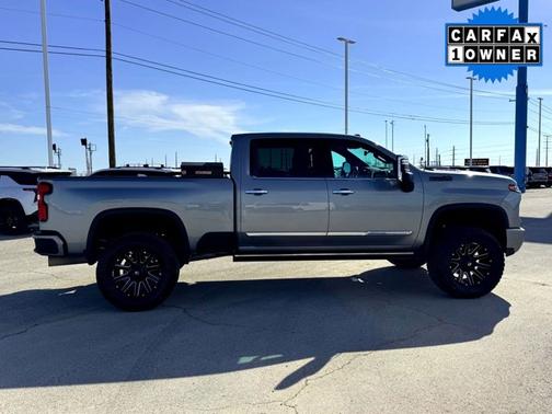Sterling Gray Metallic 2024 Chevrolet Silverado 2500 High Country