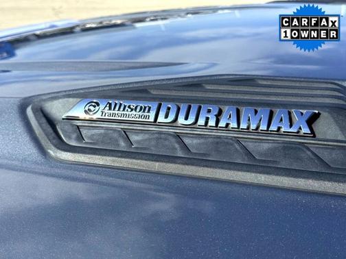 Sterling Gray Metallic 2024 Chevrolet Silverado 2500 High Country