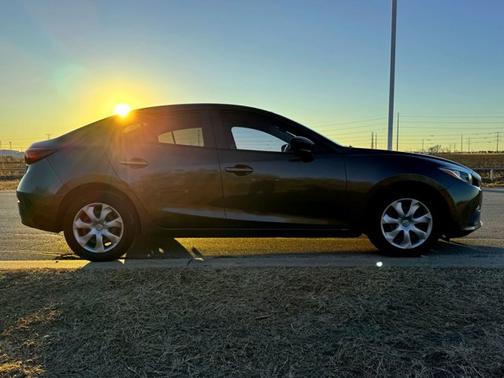 2015 Mazda Mazda3 i SV