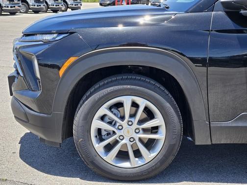 Mosaic Black Metallic 2026 Chevrolet Trailblazer LS