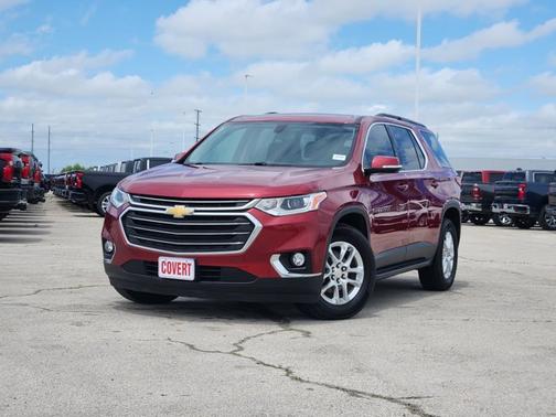 Cajun Red Tintcoat 2019 Chevrolet Traverse LT Cloth