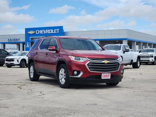 Cajun Red Tintcoat 2019 Chevrolet Traverse LT Cloth