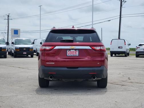 Cajun Red Tintcoat 2019 Chevrolet Traverse LT Cloth