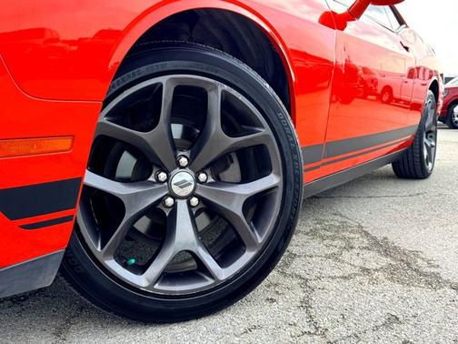 2017 Dodge Challenger SXT