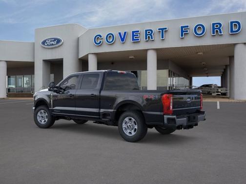 Agate Black Metallic 2026 Ford F-250 XLT