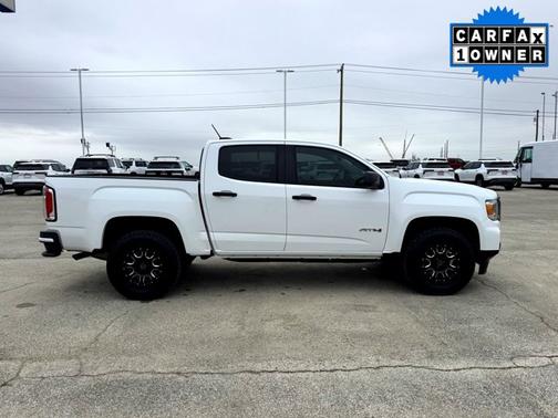 2022 GMC Canyon 4WD AT4 w/Leather