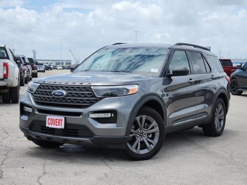 Carbon Gray 2021 Ford Explorer XLT