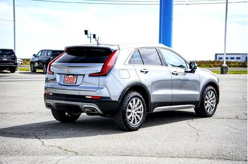 2023 Cadillac XT4 AWD Premium Luxury