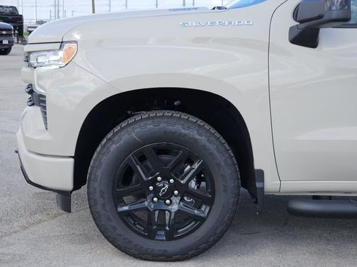 White Sands 2026 Chevrolet Silverado 1500 RST