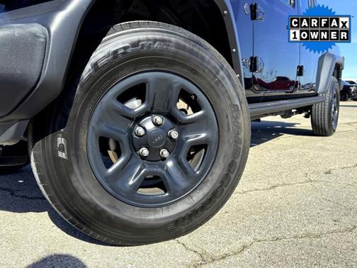 2022 Jeep Gladiator Sport