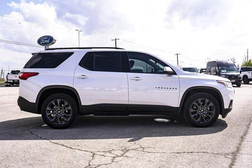 2021 Chevrolet Traverse RS