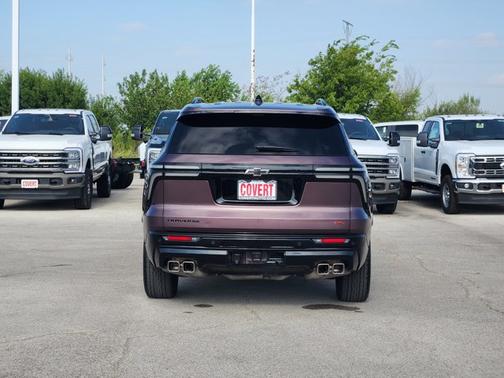 Stardust Metallic 2024 Chevrolet Traverse FWD RS