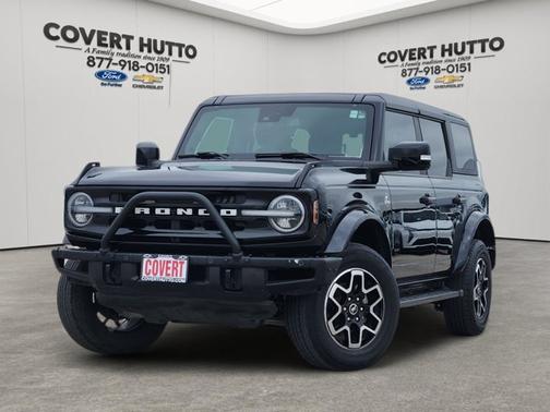 Black 2023 Ford Bronco Outer Banks