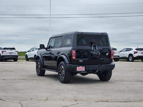 Black 2023 Ford Bronco Outer Banks