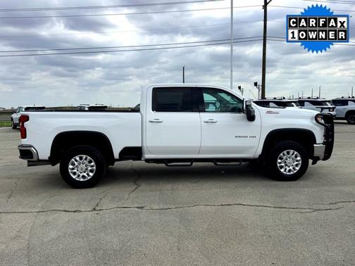 Summit White 2022 Chevrolet Silverado 2500 LTZ