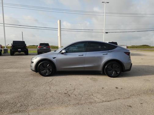 2026 Tesla Model Y Long Range