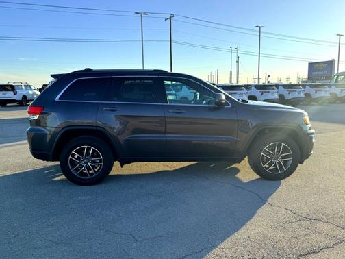 2019 Jeep Grand Cherokee Laredo E