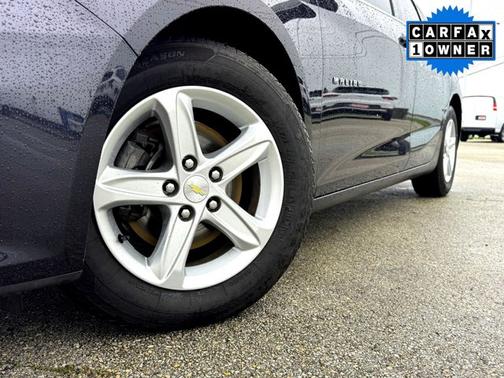 Dark Ash Metallic 2023 Chevrolet Malibu LS