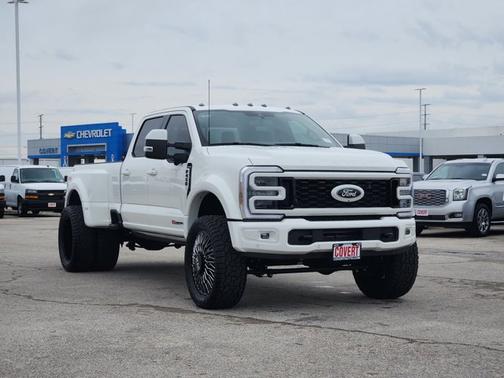 2026 Ford F-450 Platinum