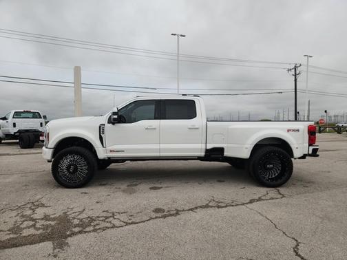 2026 Ford F-450 Platinum