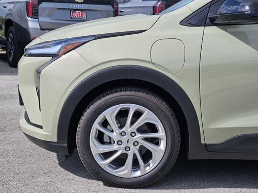 Relic Green Metallic 2027 Chevrolet Bolt LT