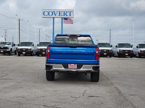 Glacier Blue Metallic 2022 Chevrolet Silverado 1500 1LT