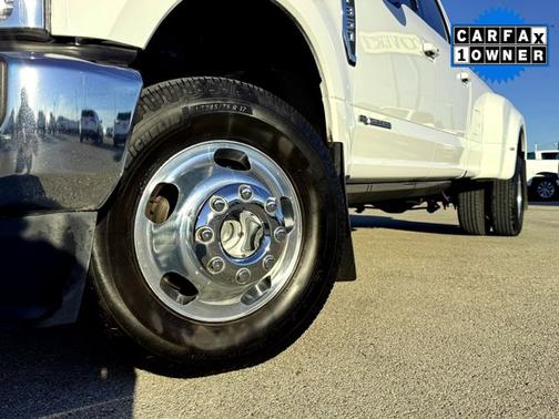 2022 Ford F-350 LARIAT