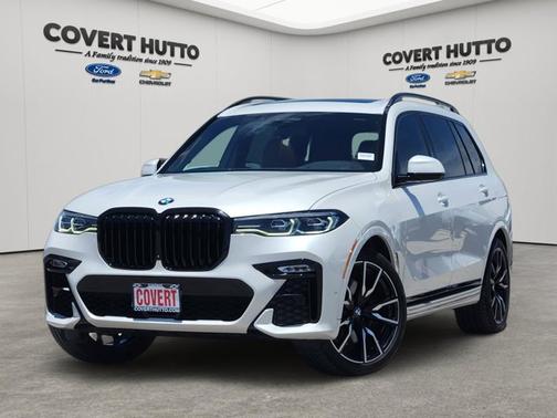 Mineral White Metallic 2022 BMW X7 xDrive40i