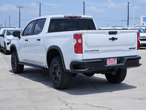 Summit White 2026 Chevrolet Silverado 1500 ZR2