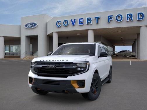 Star White Metallic Tri-Coat 2026 Ford Expedition Tremor
