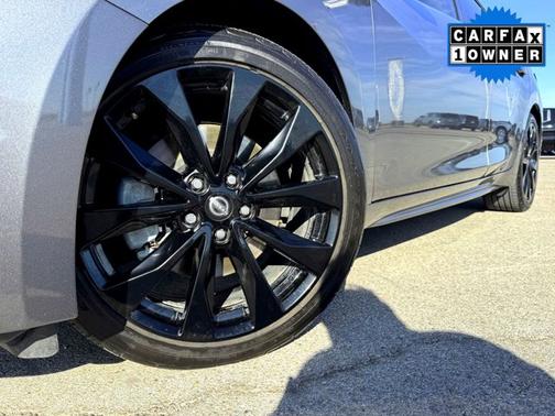 2023 Nissan Maxima SR