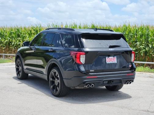 Black 2021 Ford Explorer ST