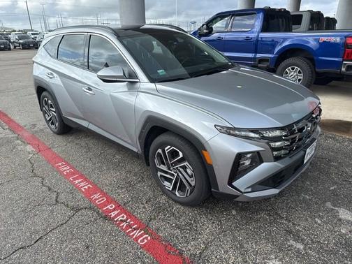 Shimmering Silver 2025 Hyundai TUCSON Limited
