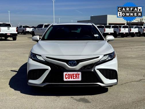 2021 Toyota Camry Hybrid XSE