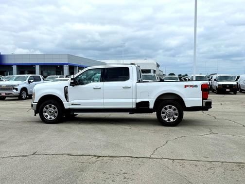 2023 Ford F-350 LARIAT