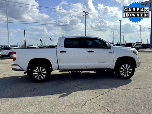 White 2020 Toyota Tundra SR5