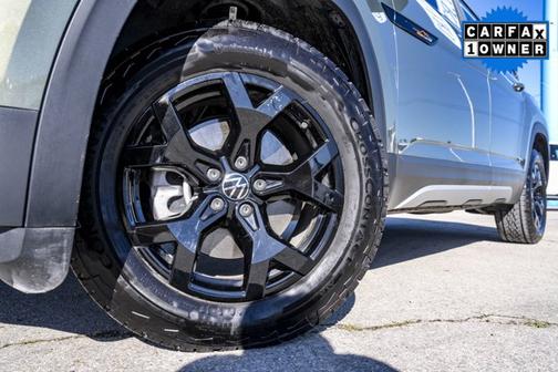 2024 Volkswagen Atlas 2.0T Peak Edition SEL
