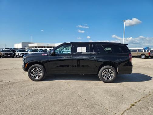 Black 2025 Chevrolet Suburban Z71