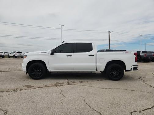 Summit White 2023 Chevrolet Silverado 1500 Custom