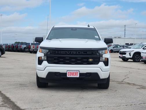 Summit White 2023 Chevrolet Silverado 1500 Custom