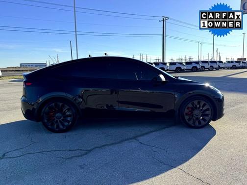 2023 Tesla Model Y Performance