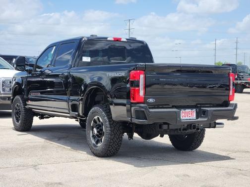 Agate Black Metallic 2026 Ford F-350 Platinum