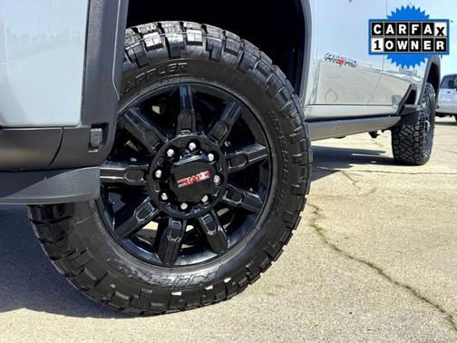2024 GMC Sierra 2500 AT4
