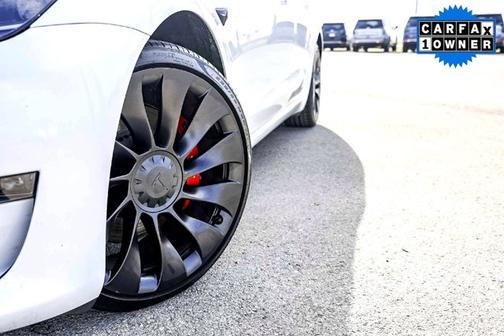 2023 Tesla Model 3 Performance