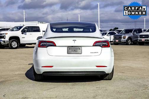 2023 Tesla Model 3 Performance