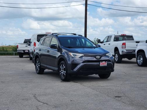 2017 Toyota RAV4 LE