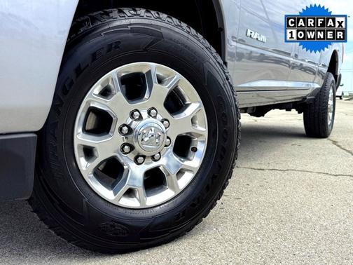 Billet Silver Metallic Clearcoat 2024 RAM 2500 Laramie