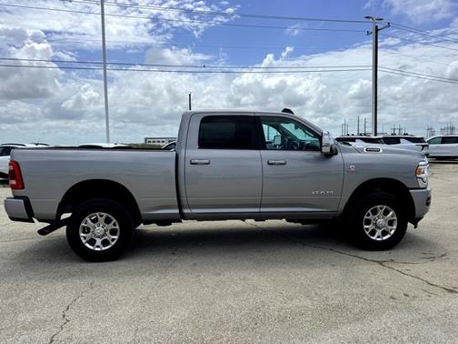 Billet Silver Metallic Clearcoat 2024 RAM 2500 Laramie